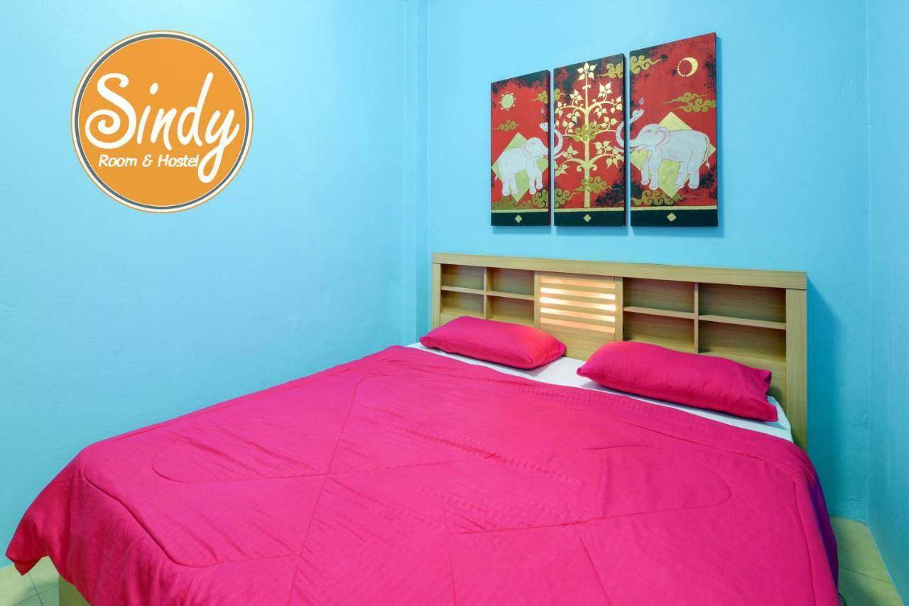 Sindy'S Hostel Pattaya Extérieur photo